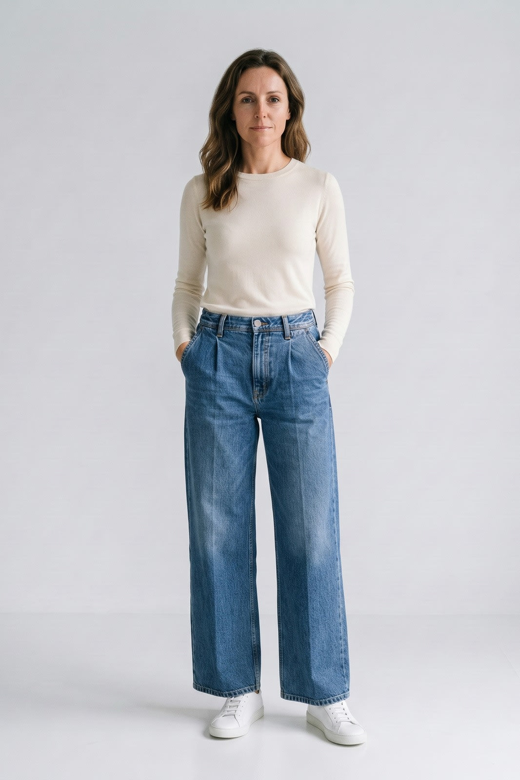 Damen Weite Jeanshose | High Waist — Blau — Vorderansicht — am Modell