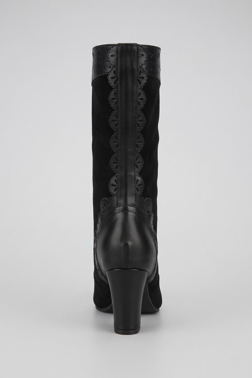 Damen Stiefeletten | Blockabsatz — Schwarz — shoe_back — am Modell