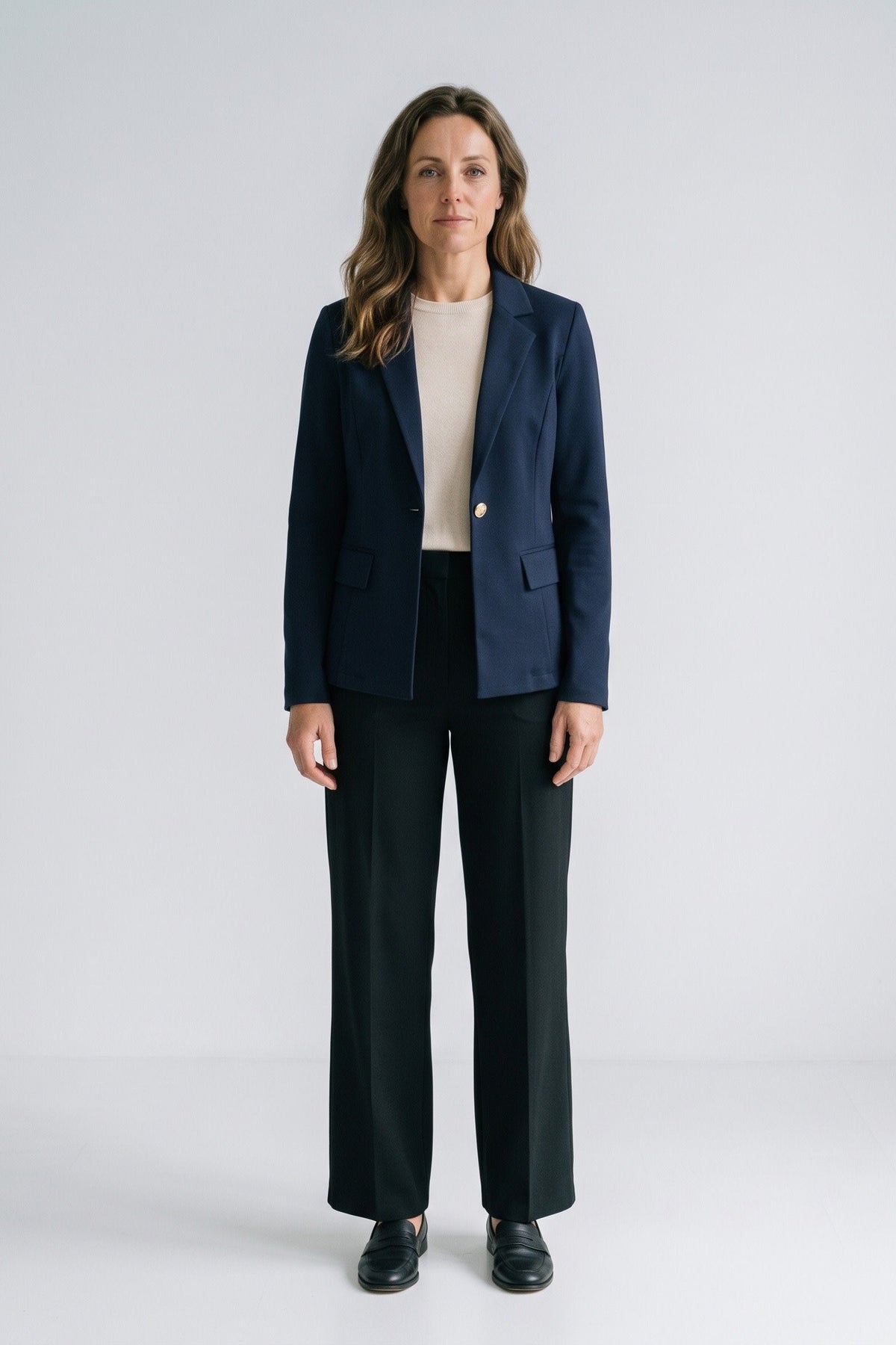 Damen Longline Blazer mit Kerbrevers und Klappentaschen – 16