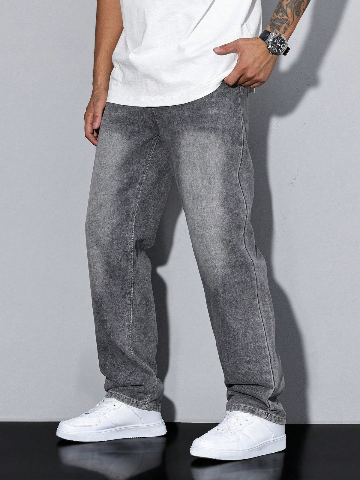 Herren Baggy Jeans mit geradem Bein und aufgesetzten Gesäßtaschen