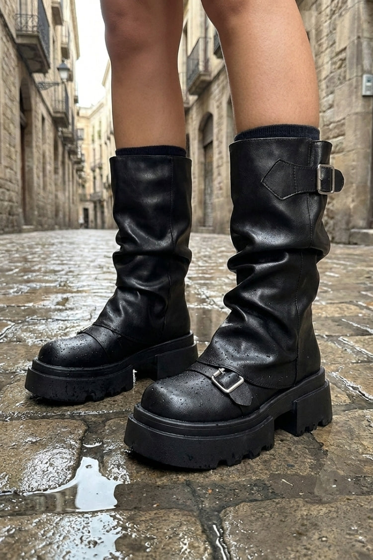 Damen Wadenhohe Boots | Schnallendetails & Profilsohle