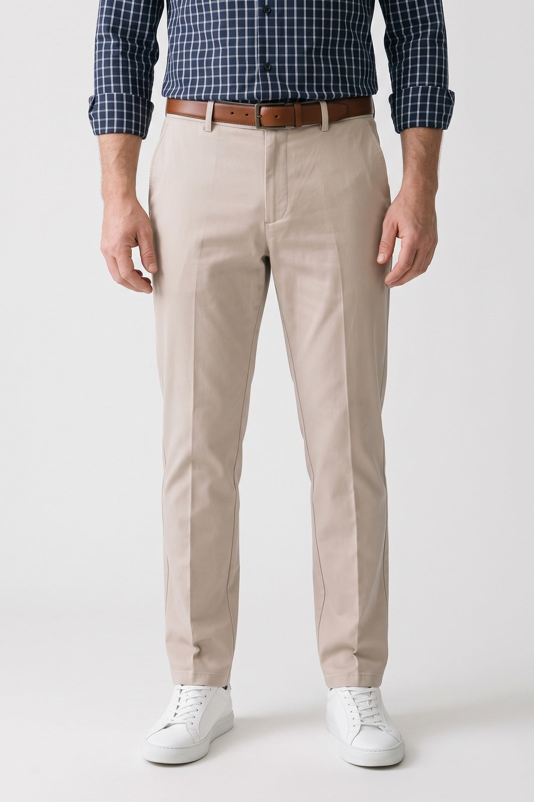 Herren Hemd-Hose-Set | Business-Casual — Beige — Vorderansicht — am Modell
