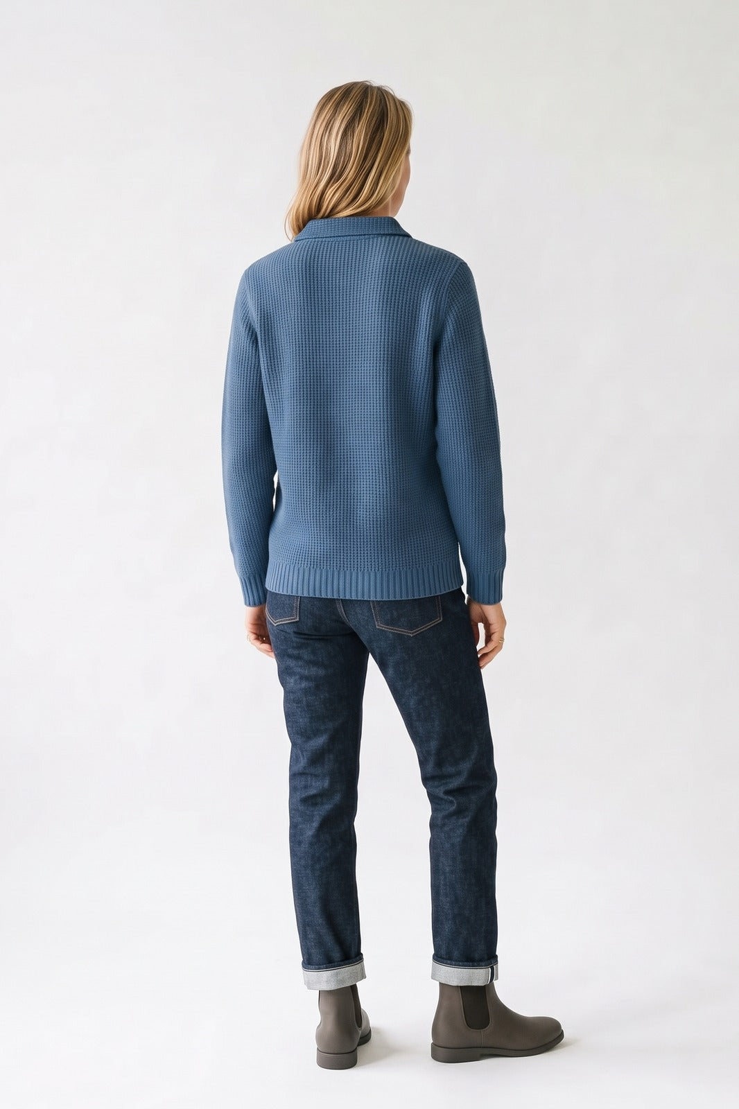 Damen Strickjacke | Lockere Passform — Dunkelblau — Rückansicht — am Modell