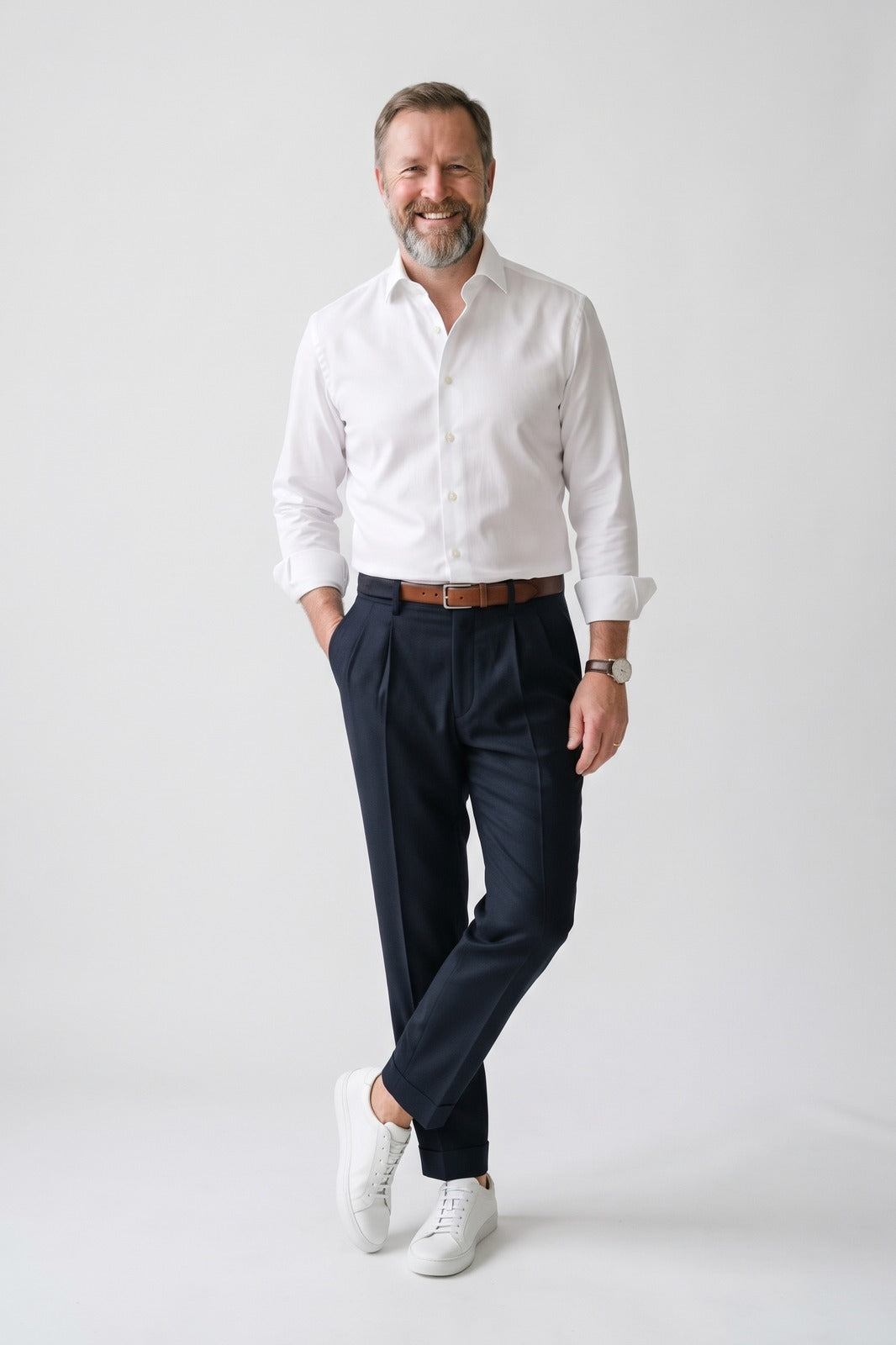 Herren Schmale Anzughose | Slim Fit — Dunkelgrau — Vorderansicht — am Modell