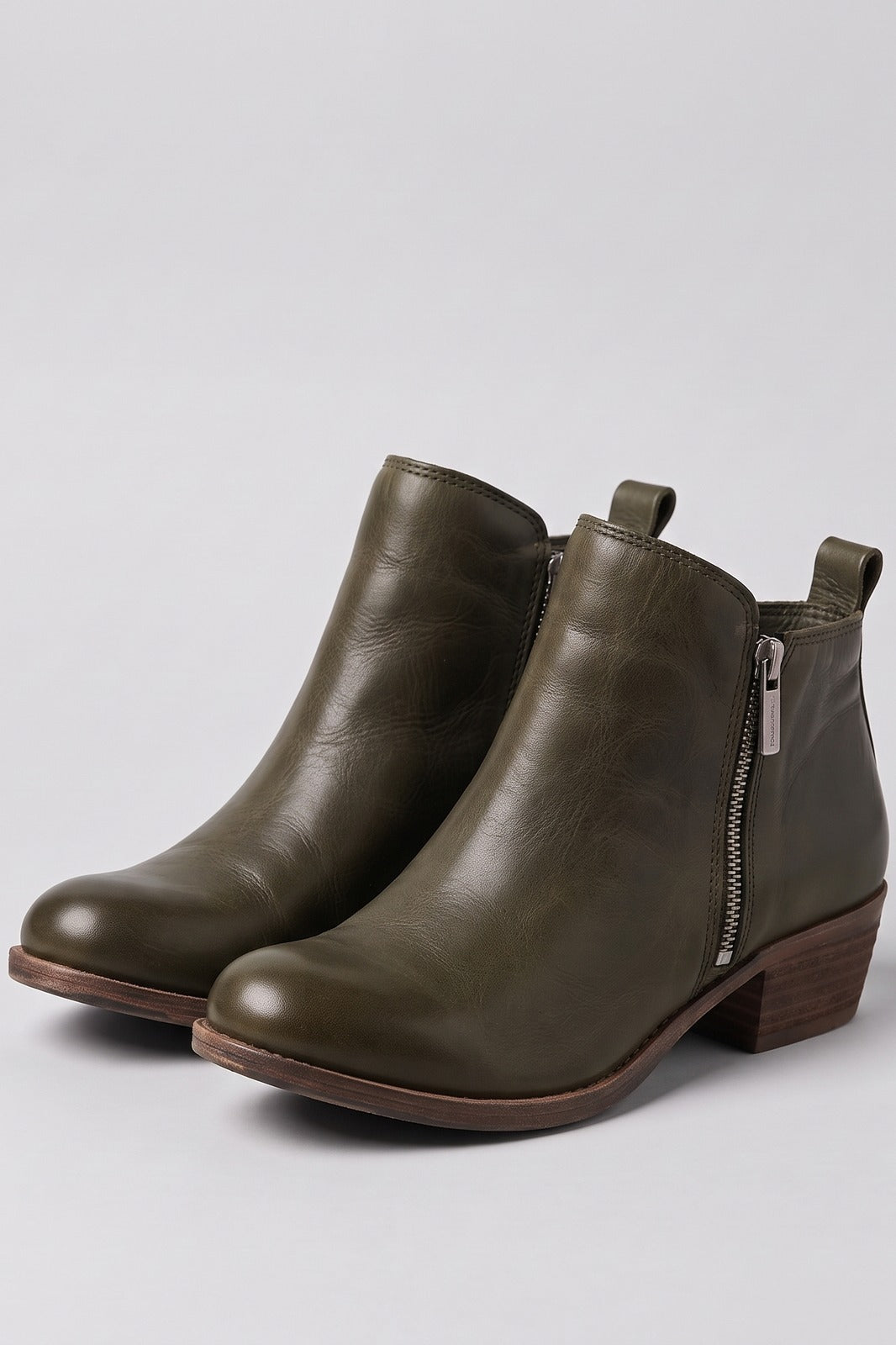 Damen Ankle Boots | Blockabsatz — Grün — shoe_main — am Modell