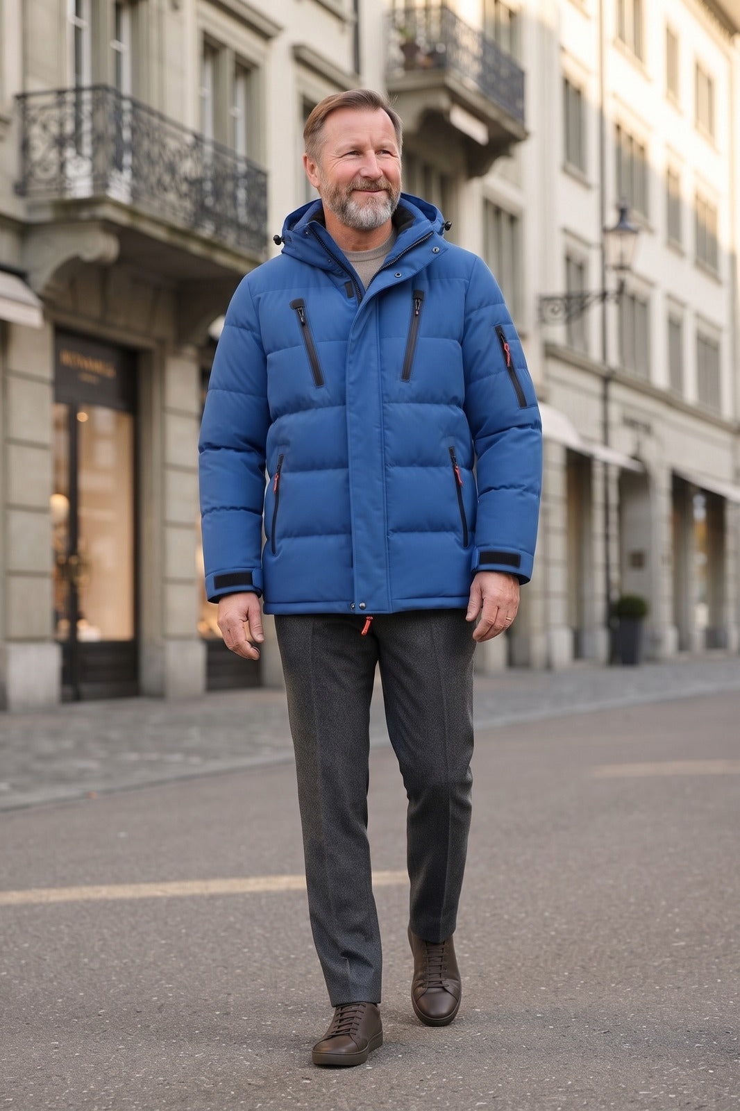 Herren Steppjacke mit Kapuze | Stehkragen — Blau — lifestyle — am Modell