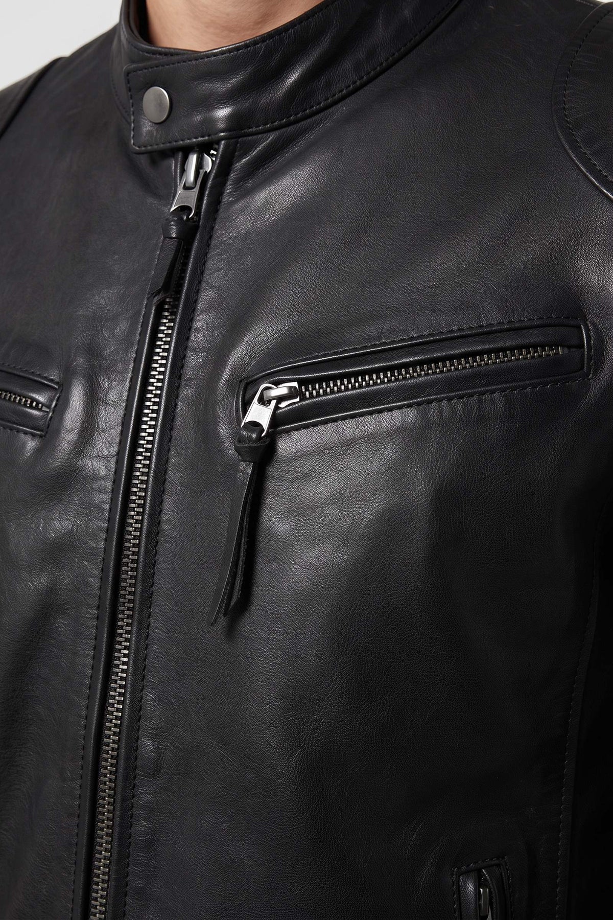 Herren Bikerjacke mit Stehkragen und Reissverschlusstaschen – 2