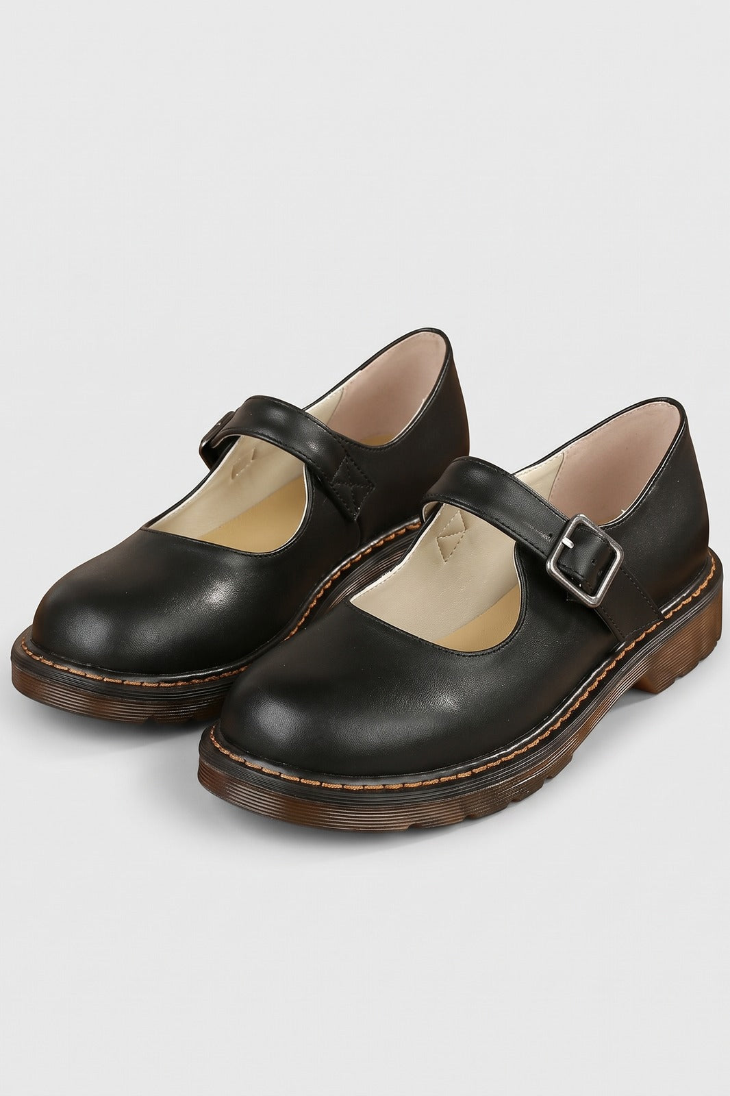 Damen Riemen Mary-Jane-Schuhe | Klassisch — Schwarz — shoe_main — am Modell