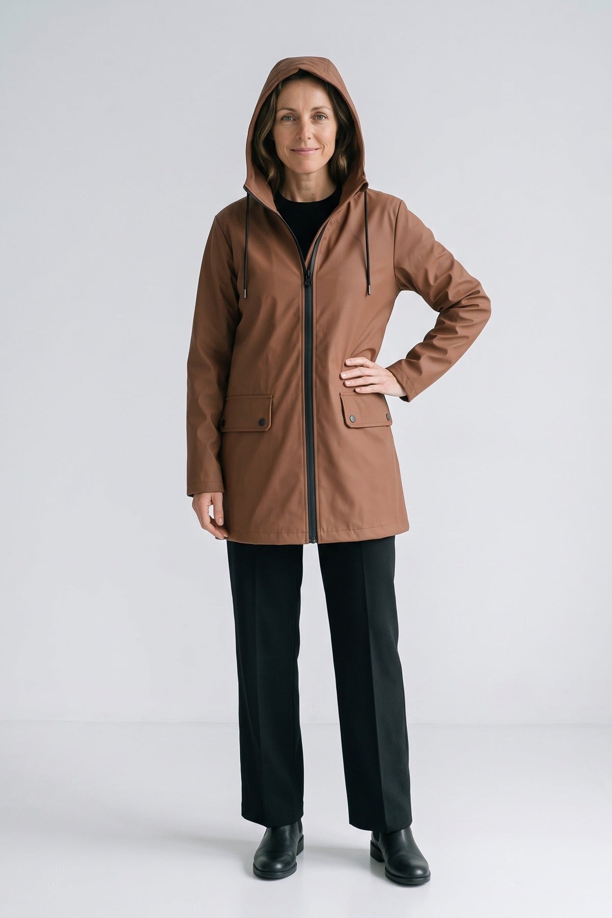 Damen Regenjacke mit Kapuze und Klappentaschen, gerader Schnitt – 6