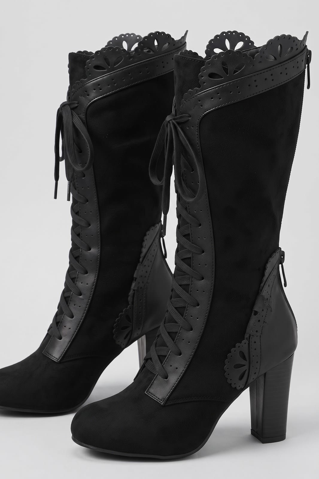 Damen Stiefeletten | Blockabsatz — Schwarz — shoe_detail — am Modell