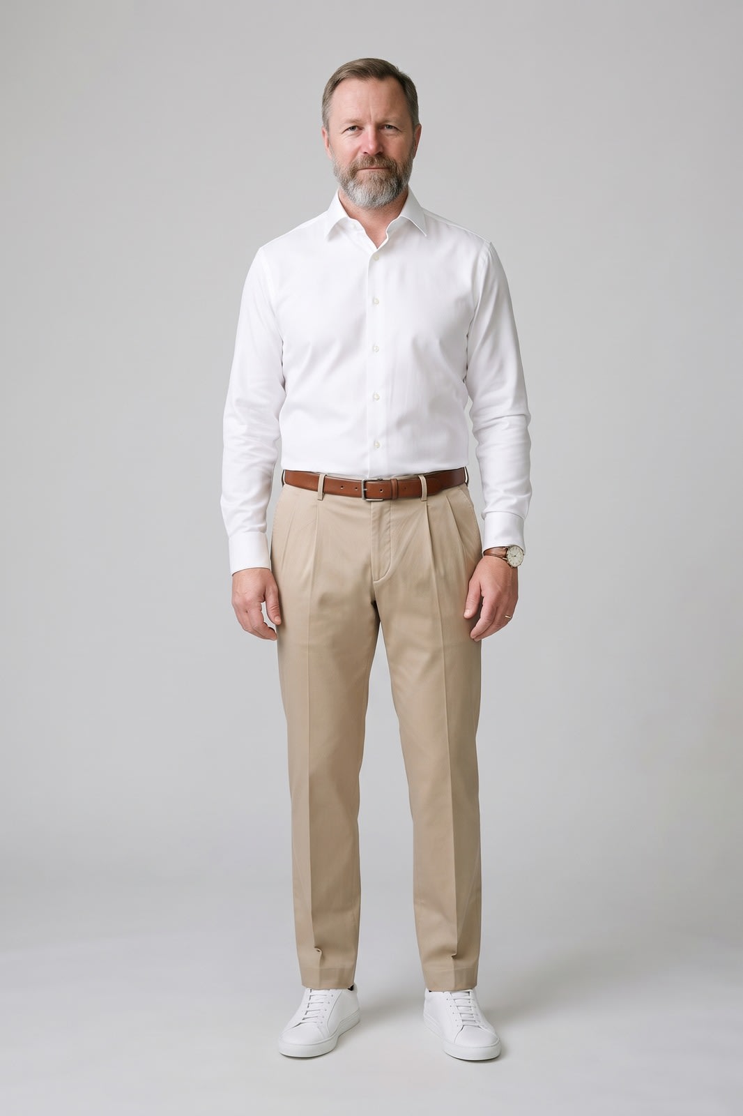 Herren Businessbroek | Moderne Passform — Beige — Vorderansicht — am Modell