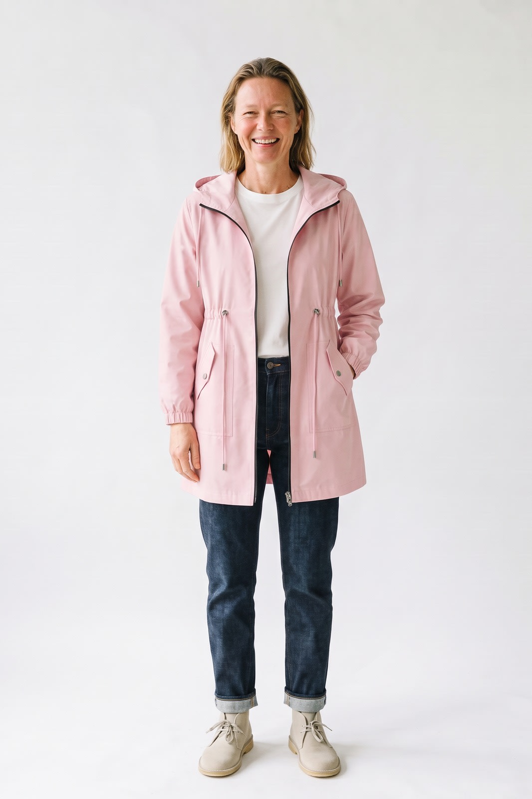 Damen Leichter Parka mit Kapuze | Casual — Rosa — Vorderansicht — am Modell