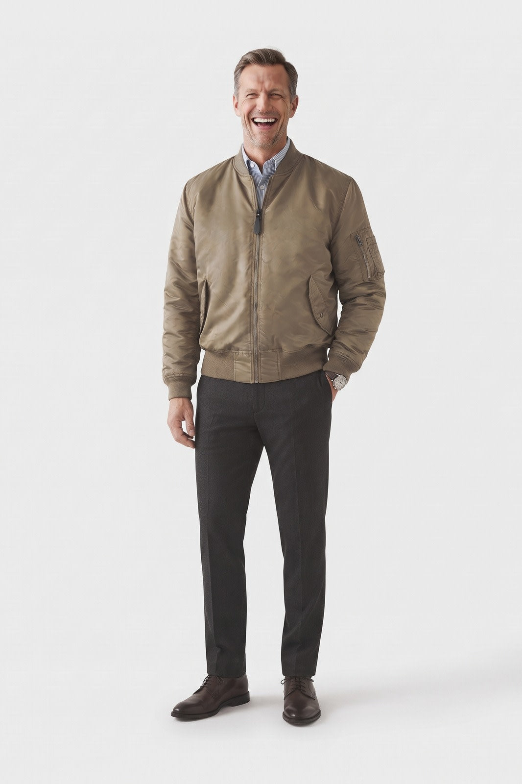 Herren Bomberjacke | Gesteppt — Khaki — Vorderansicht — am Modell