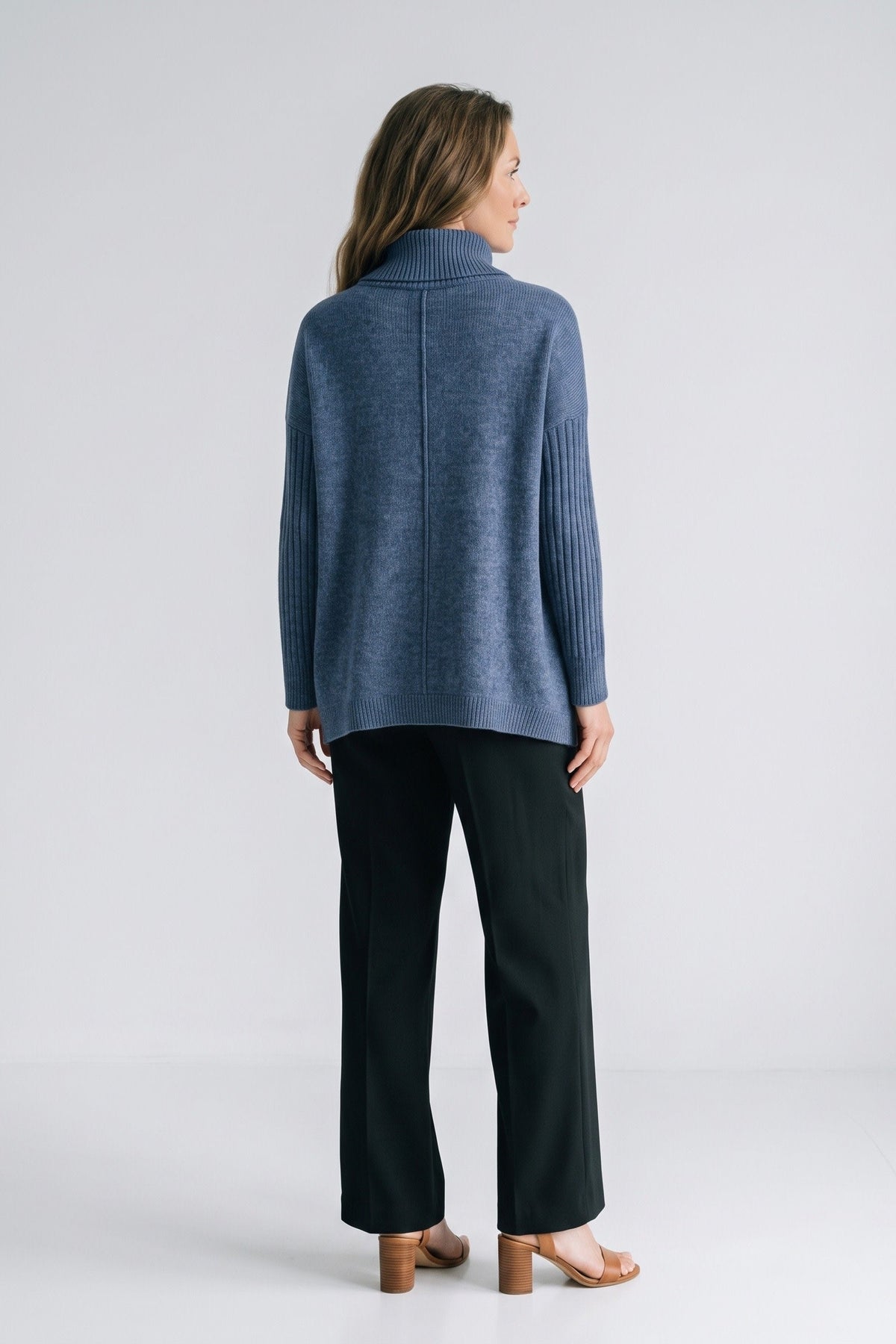 Damen Rollkragenpullover mit High-Low-Saum und Rippbündchen – 4
