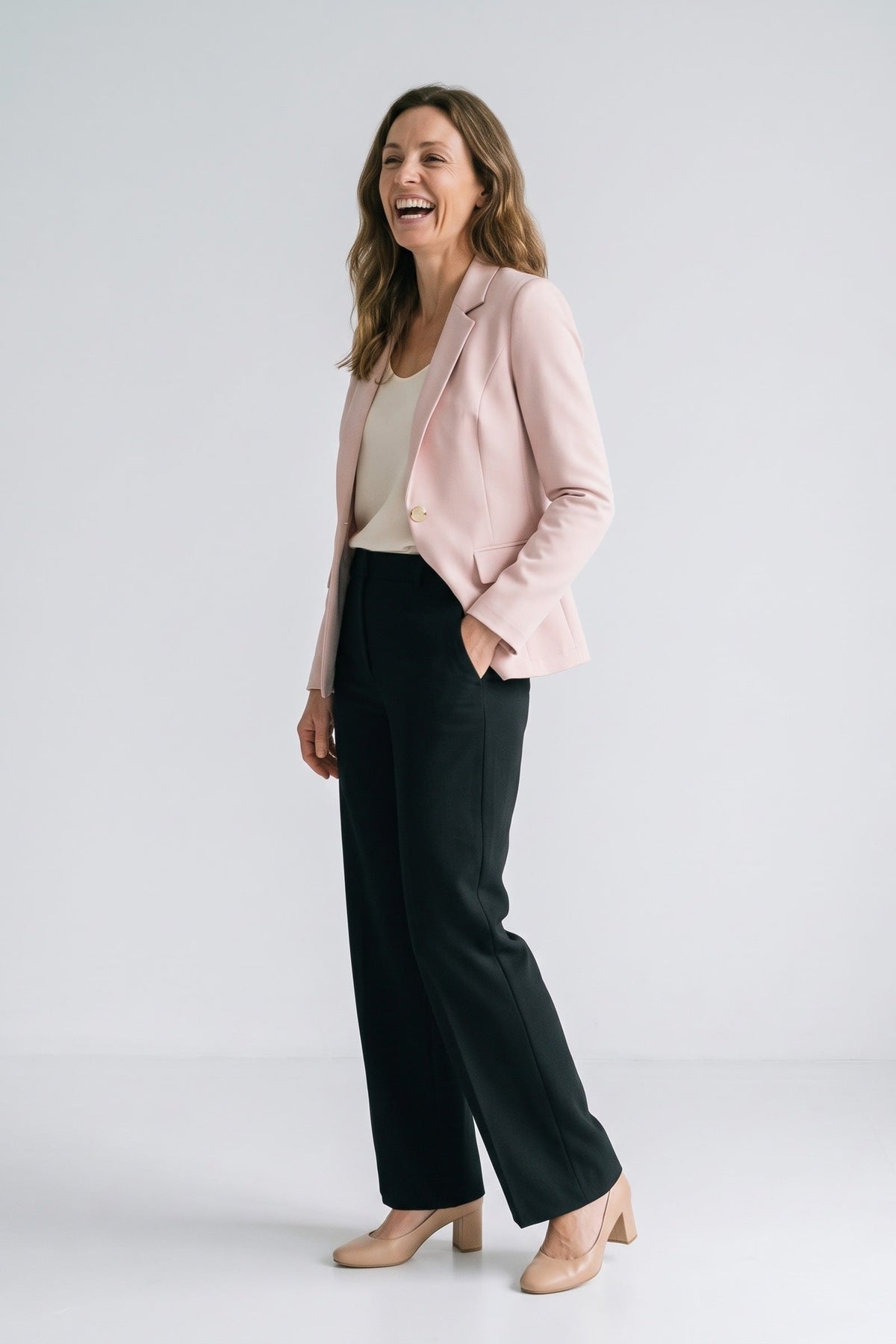 Damen Longline Blazer mit Kerbrevers und Klappentaschen – 10
