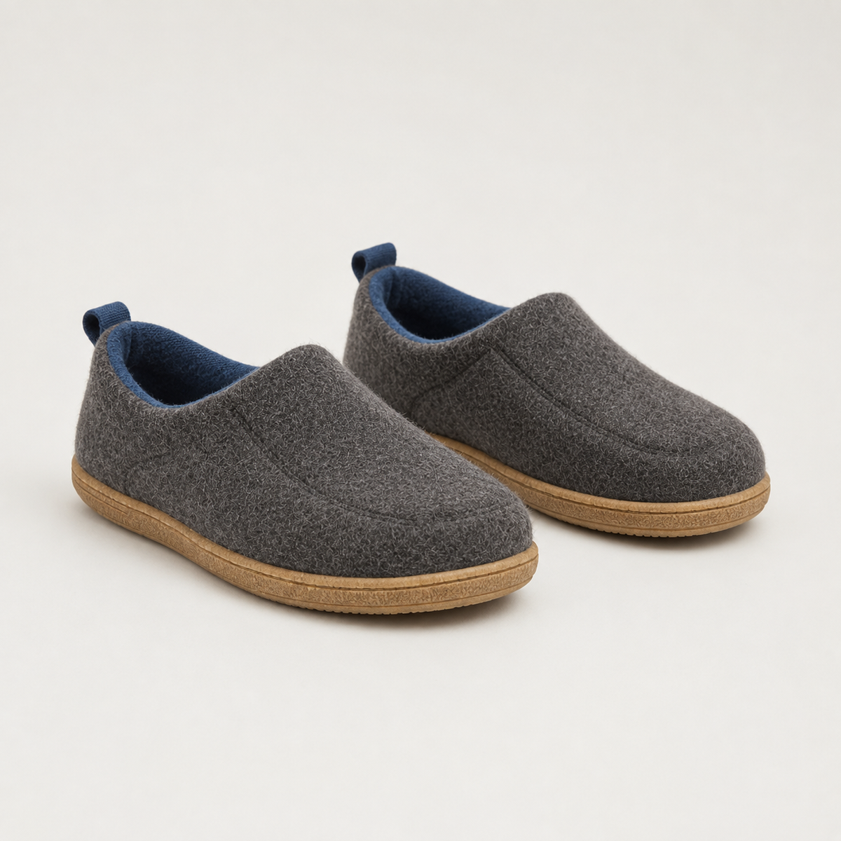Unisex Hausschuh mit geschlossener Schlupfform und Fersenschlaufe – 3