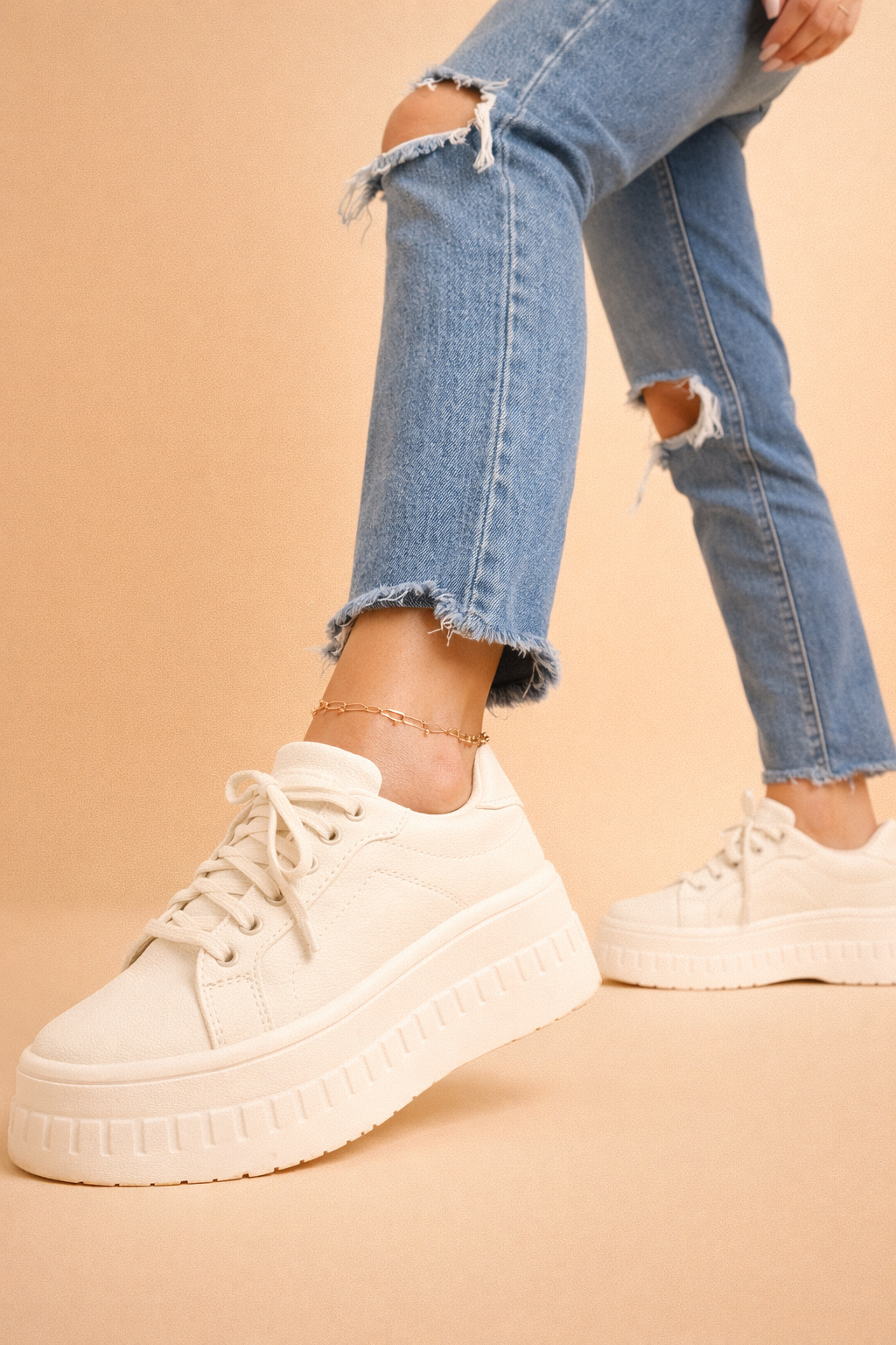 Damen Plateau-Sneaker mit Schnürung und geriffelter Plateausohle – 3
