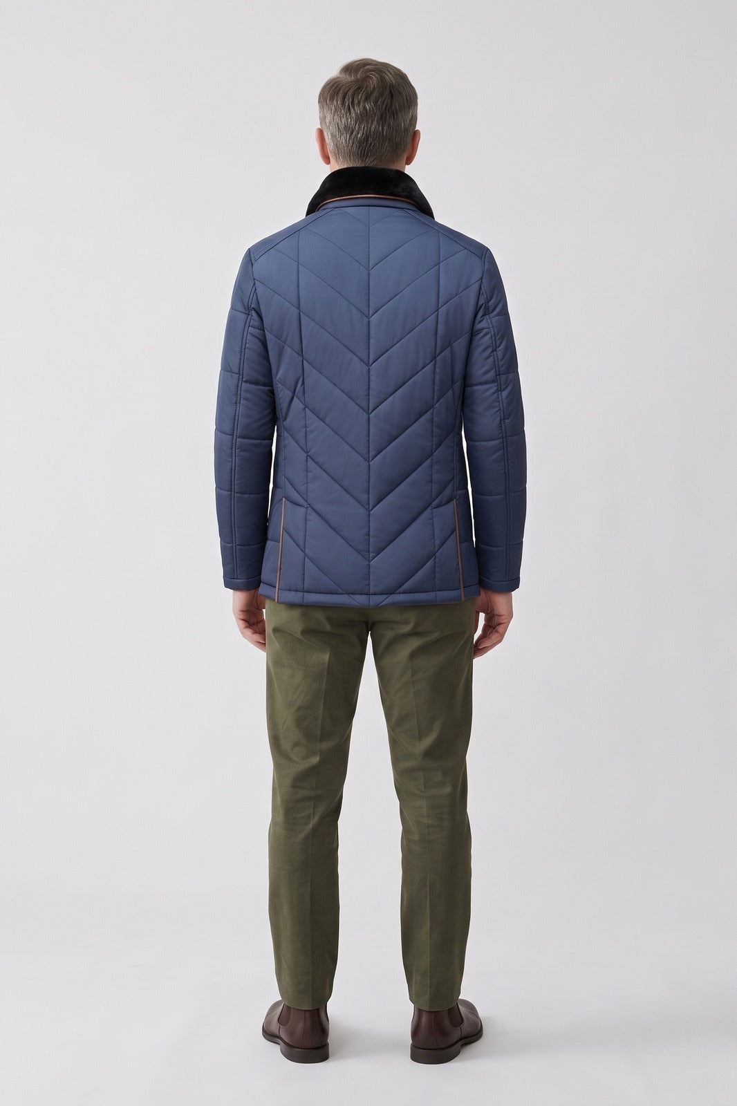 Herren Gesteppte Winterjacke | Stehkragen — Blau — Rückansicht — am Modell