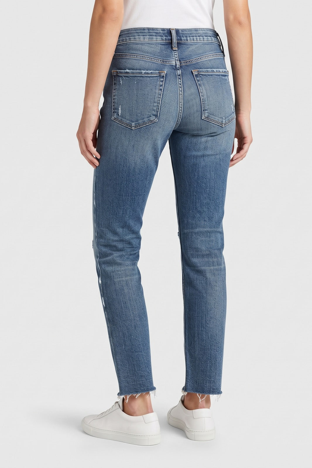 Damen Cropped Jeans | Gerades Bein — Blau — Rückansicht — am Modell