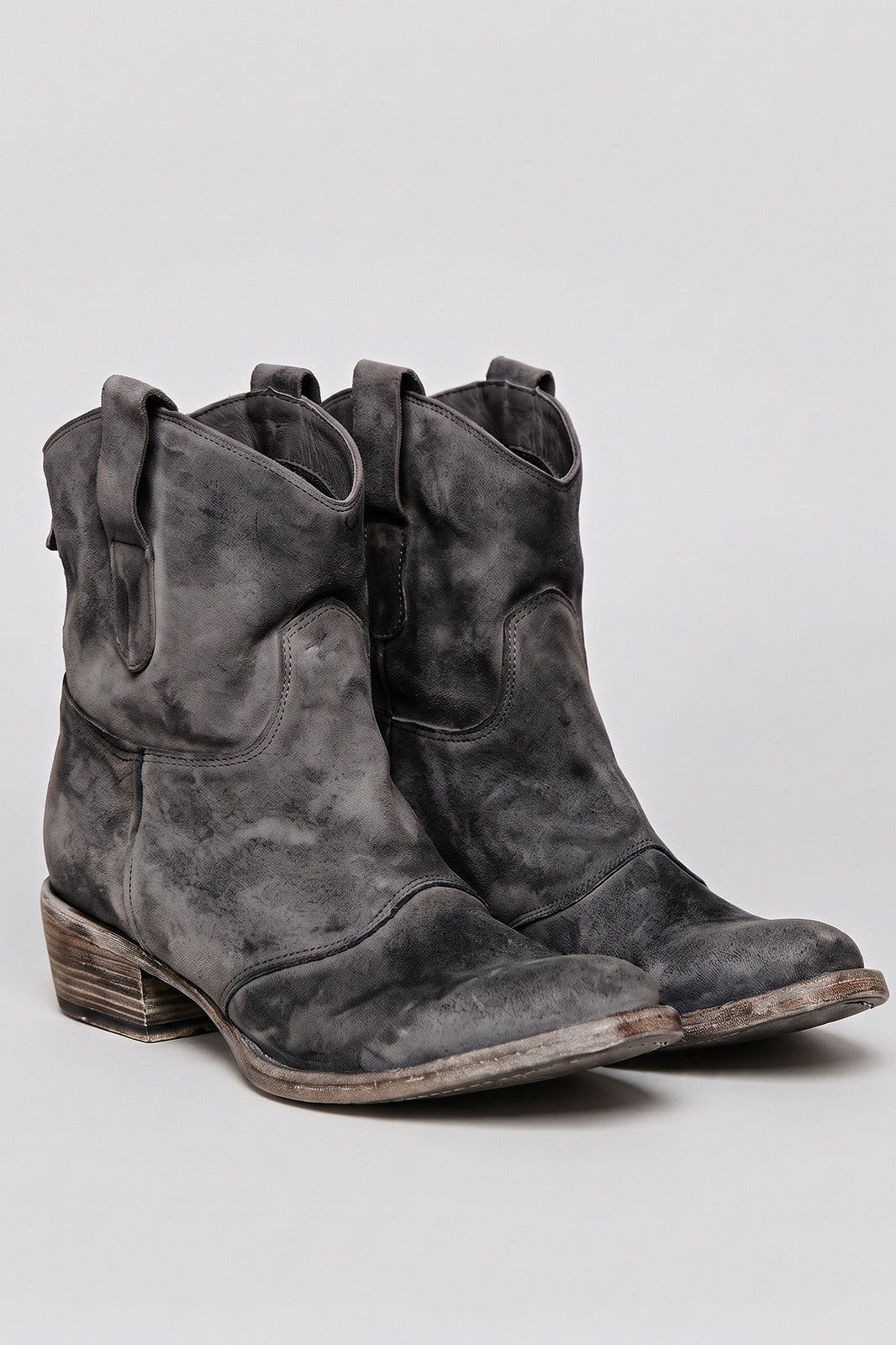 Damen Westernstil Stiefelette | Spitz — Grau — shoe_main — am Modell