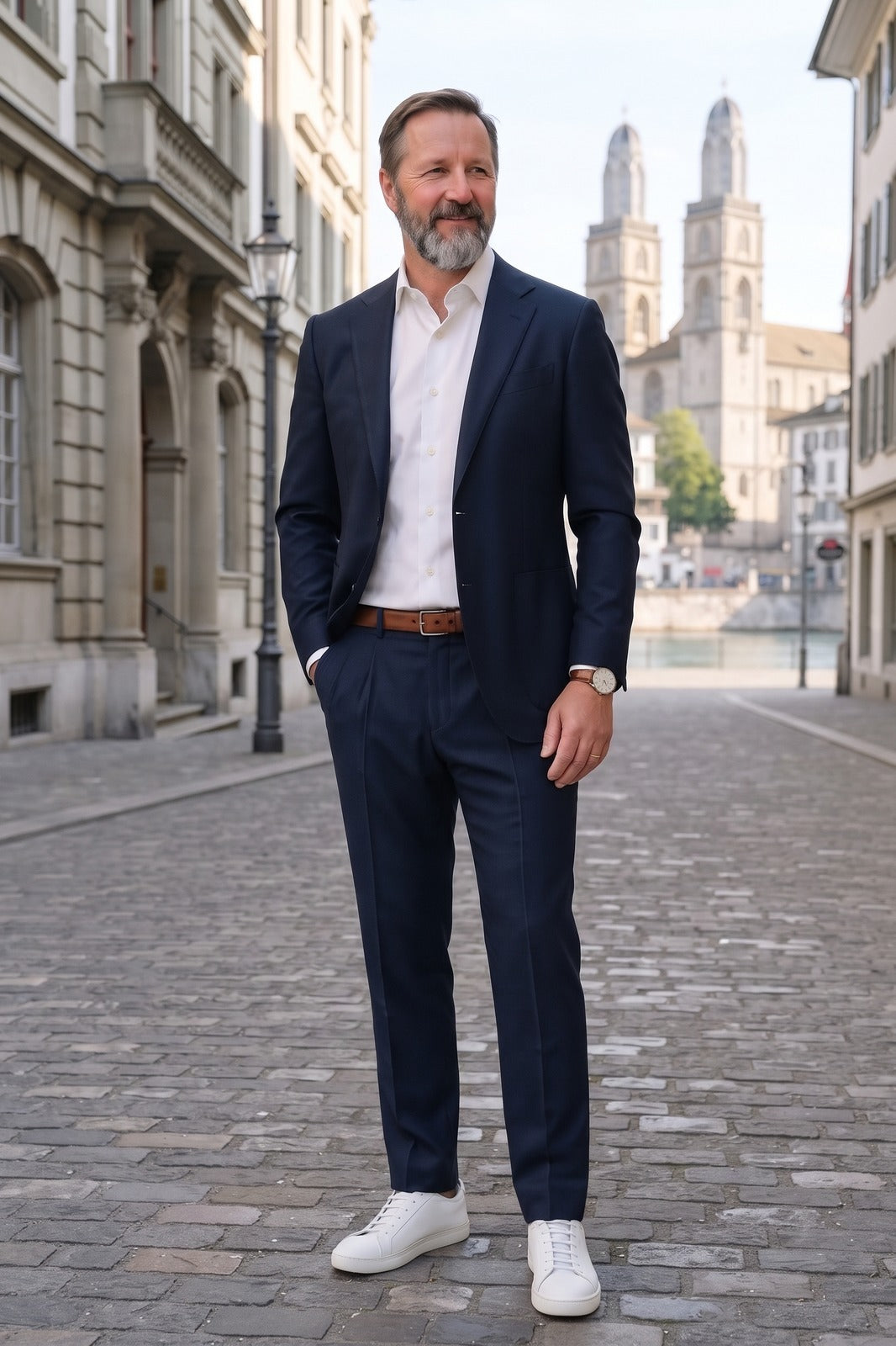 Herren Businessbroek | Moderne Passform — Dunkelblau — lifestyle — am Modell