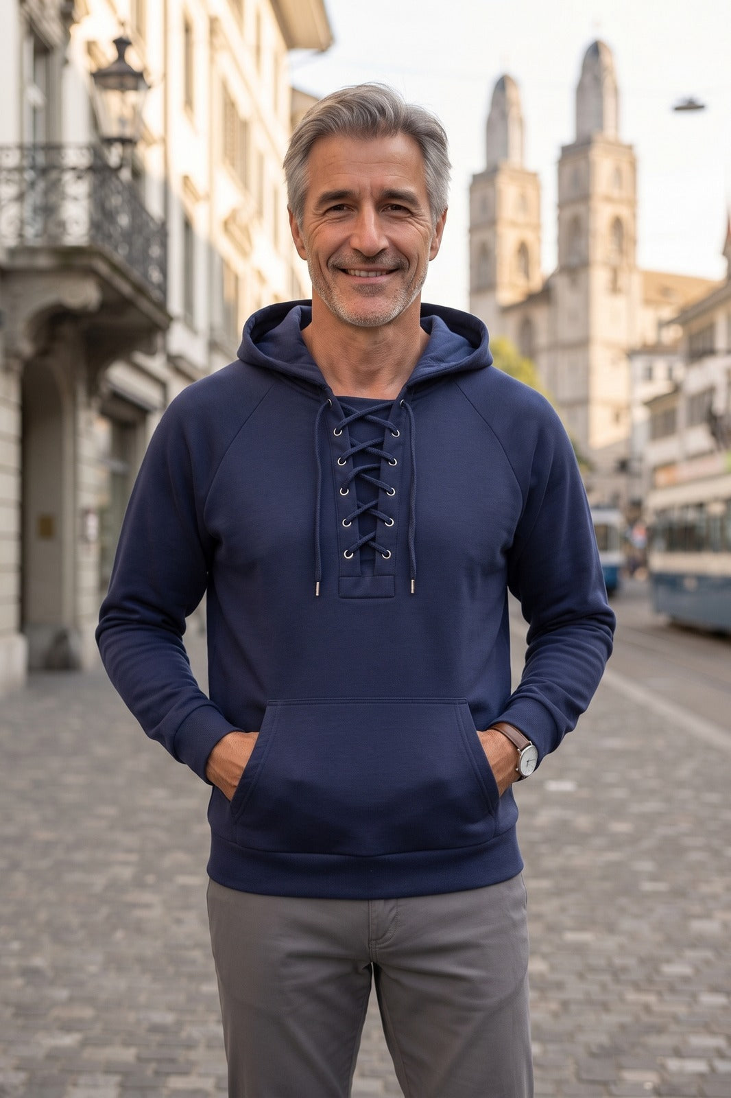 Herren Hoodie mit Schnürung | Kapuze — Blue — lifestyle — am Modell