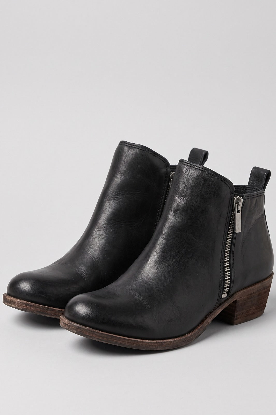 Damen Ankle Boots | Blockabsatz — Schwarz — shoe_main — am Modell