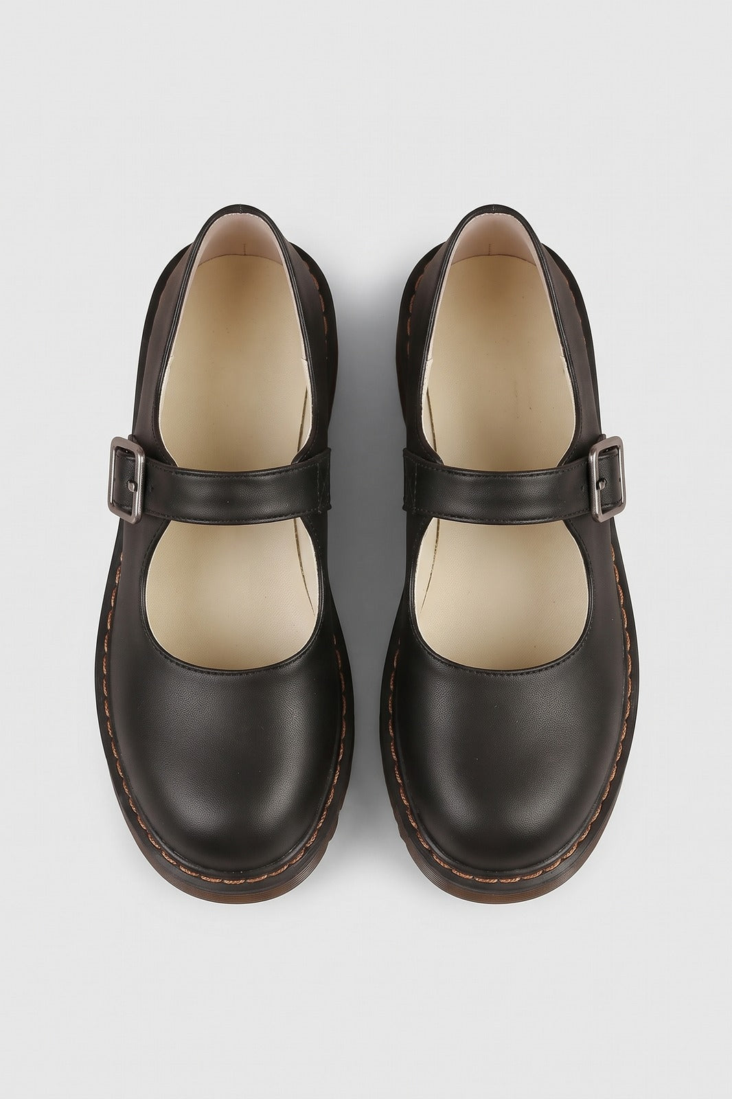 Damen Riemen Mary-Jane-Schuhe | Klassisch — Schwarz — shoe_top — am Modell